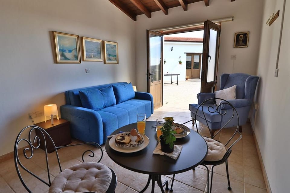 Samareitidos Light Cottage Apartment in Larnaca District