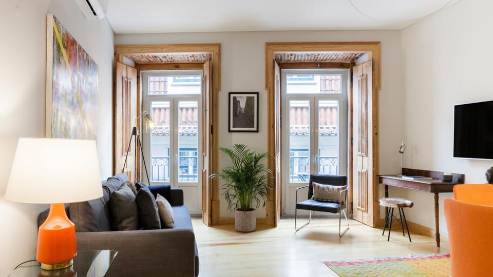 Charming Flat with Balconies Central Chiado District 2 Bedrooms & AC 19th Century Building Apartment in Lisbon