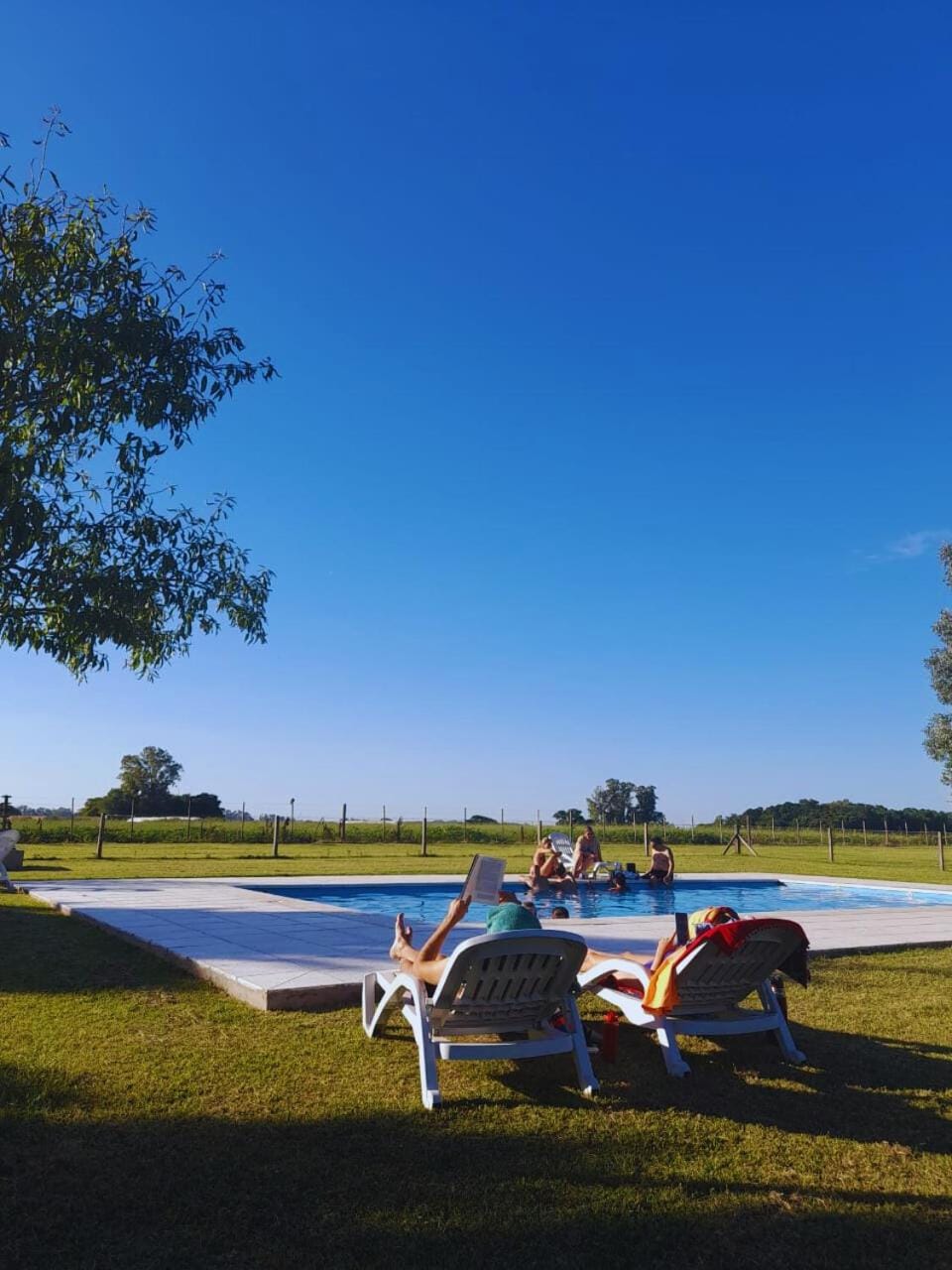 Day, Natural landscape, Solarium, Swimming pool