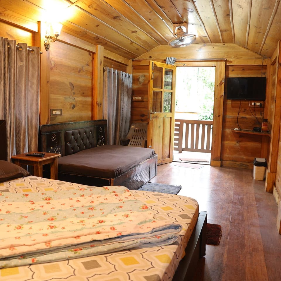 TV and multimedia, Photo of the whole room, Bedroom
