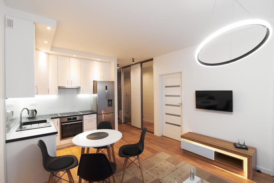 Kitchen or kitchenette, Living room, Dining area