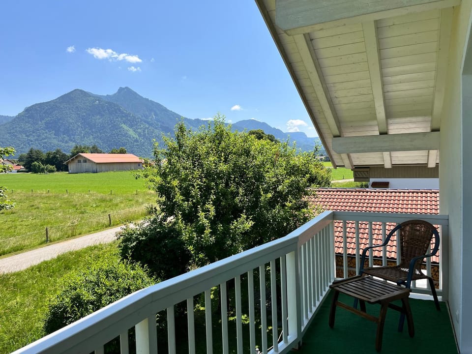 Ferienwohnung Enzian im Haus Schmid Apartment in Grassau