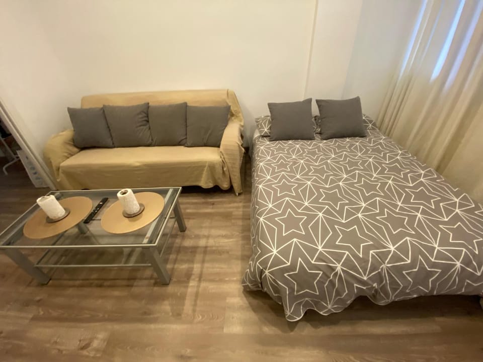 Bed, Living room, Decorative detail