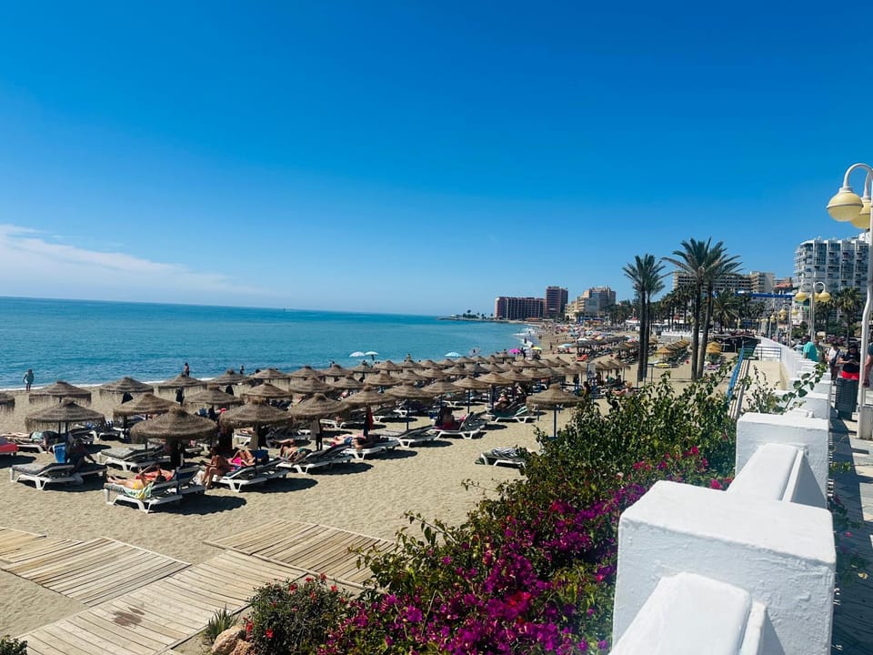 Luxury beachfront apartment in Benalmadena Costa Apartment in Benalmadena