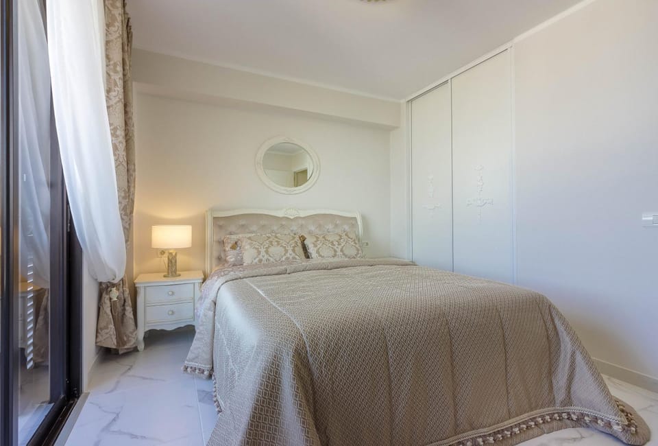 Front Line Parque Santiago 2 Lux Apartament Apartment in Playa de las Americas