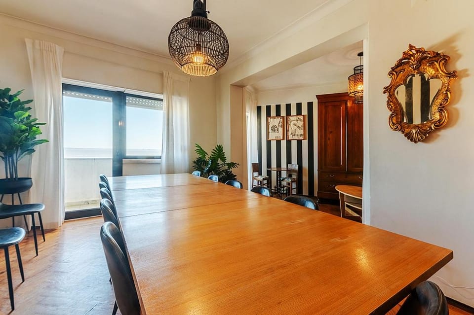 Apolónia 3E Five Bedrooms Apartment in Lisbon