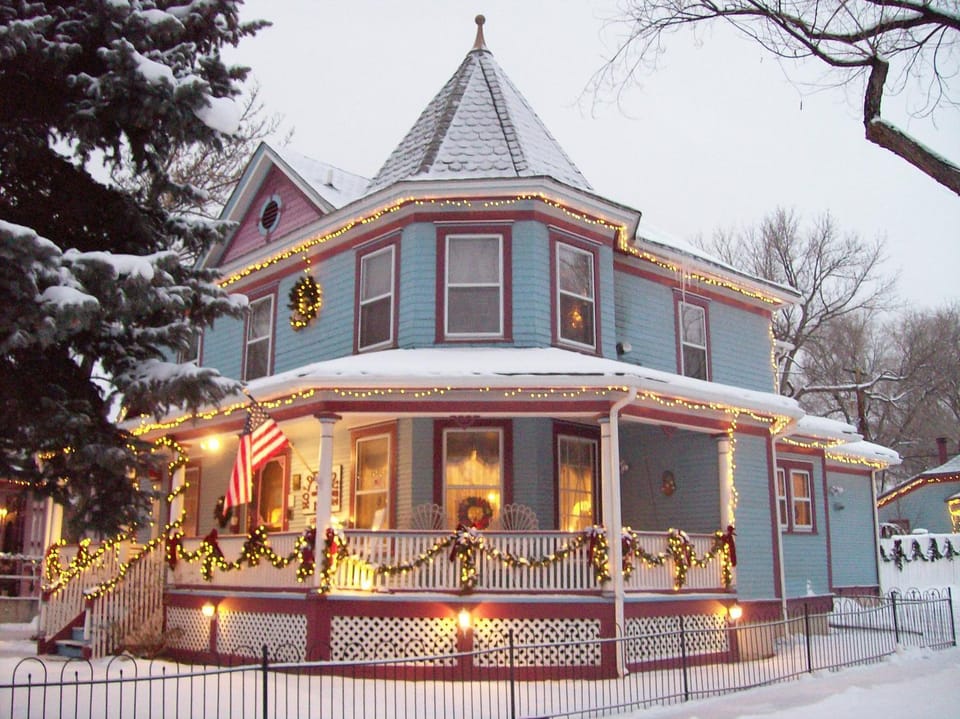 Property building, Winter, Other, Decorative detail, Seasons