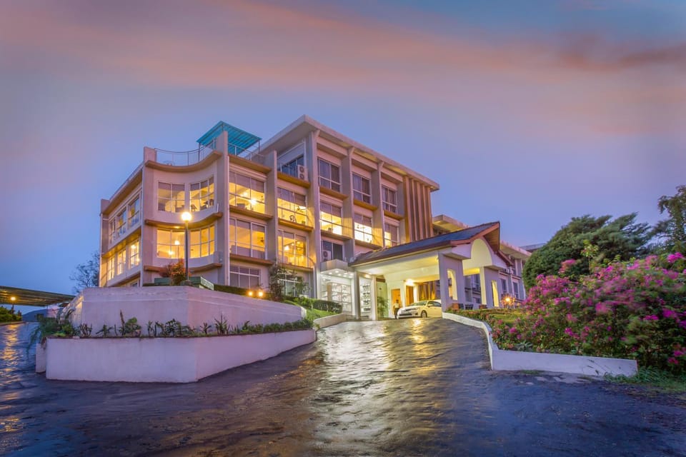 Property building, Natural landscape, Landmark view