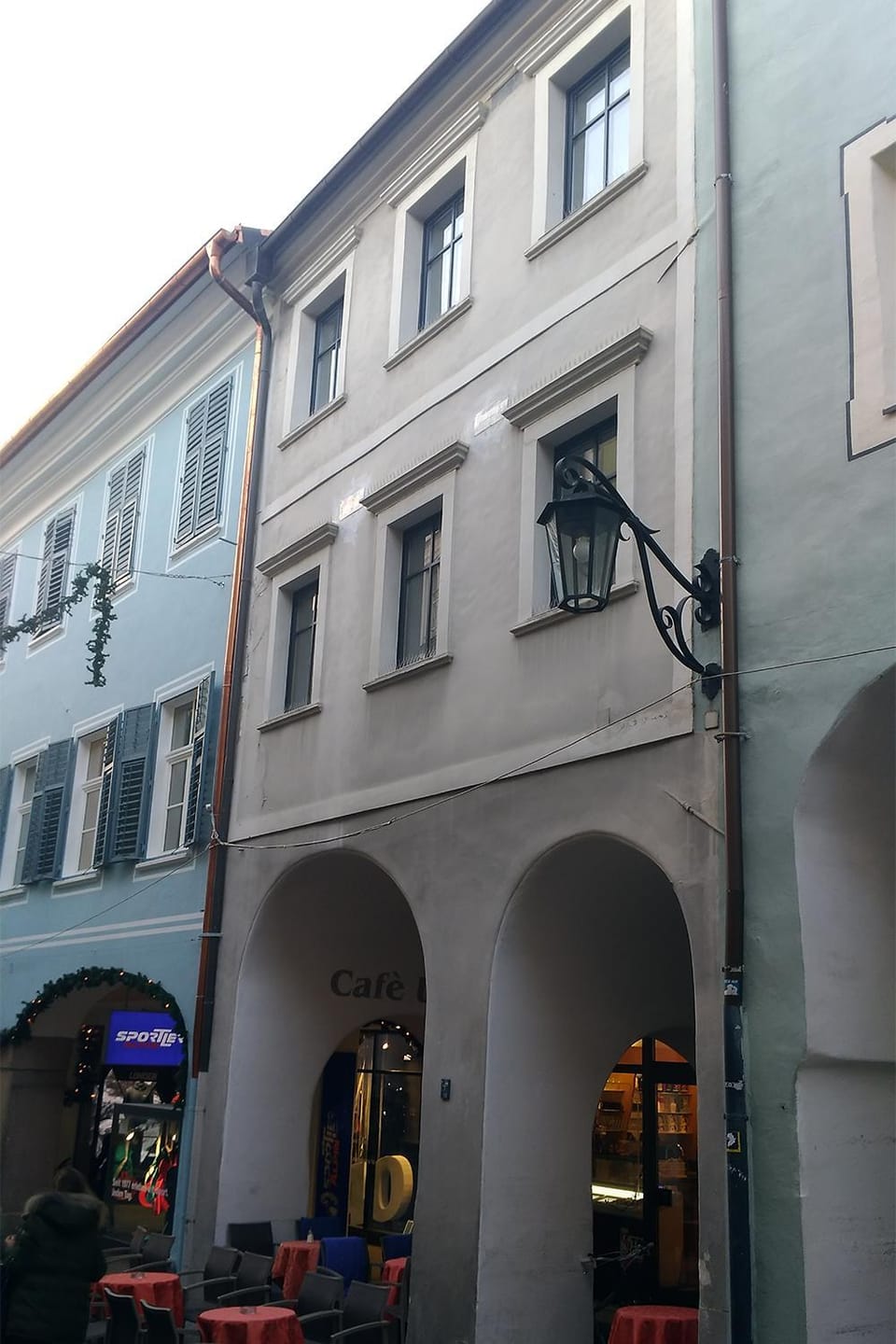 Property building, Facade/entrance