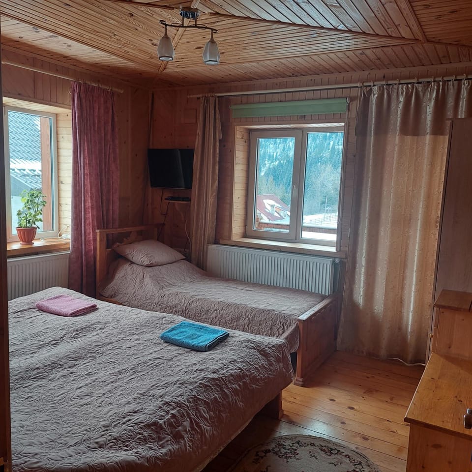 Котедж Schubina Nature lodge in Ukraine