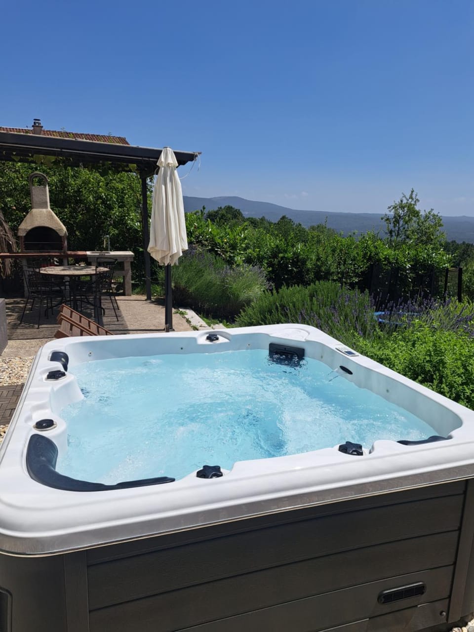 Natural landscape, Hot Tub, Mountain view
