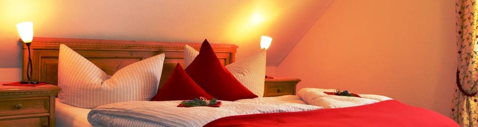 Bed, Other, Other, Other, Photo of the whole room, Decorative detail, Decorative detail, Bedroom, On site, Area and facilities, Area and facilities, Area and facilities