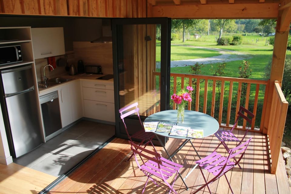 Camping Narbaitz éco-cabane 01 Campground/ 
RV Resort in French Basque Country