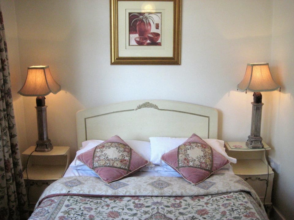 Bed, Decorative detail