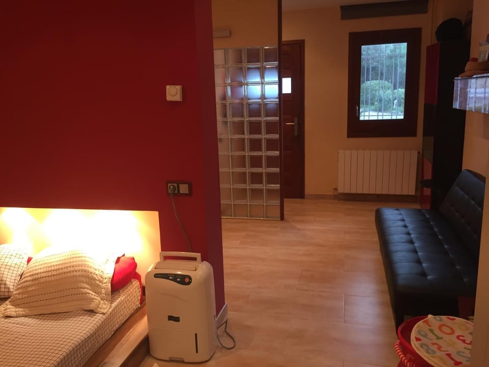 apartamento aislado jardín y piscina Apartment in Maresme