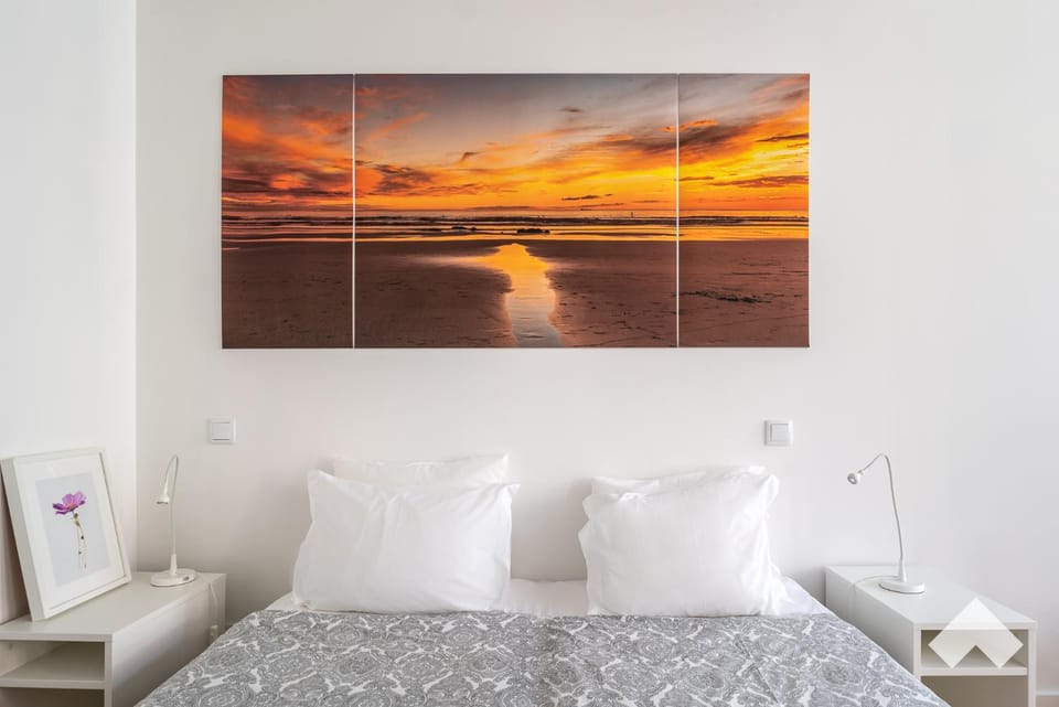 Bed, Decorative detail, Bedroom