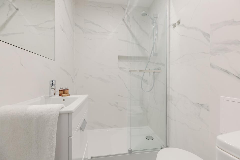 Shower, Toilet, Bathroom