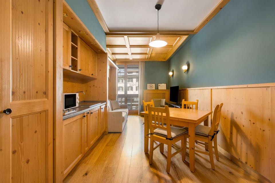 Photo of the whole room, On site