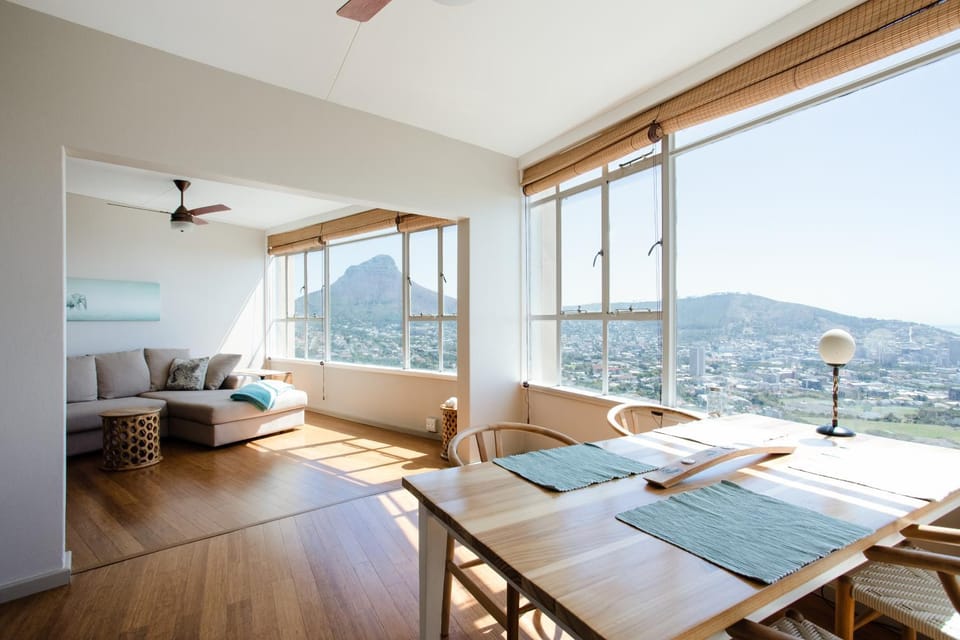 View (from property/room), Living room, Dining area
