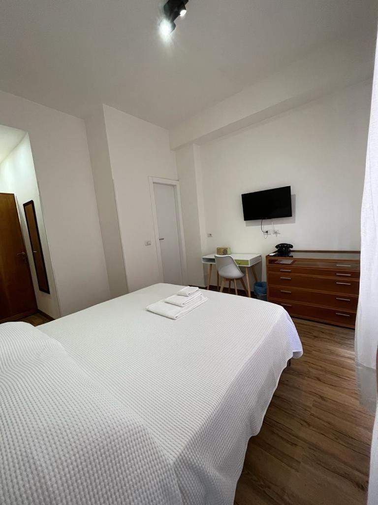 2 Passi Da Bed and Breakfast in Rome