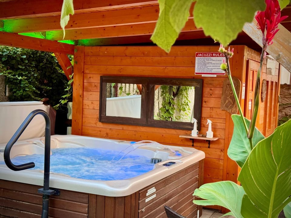 Fészek Fogadó - Pension Nest Bed and Breakfast in Slovakia