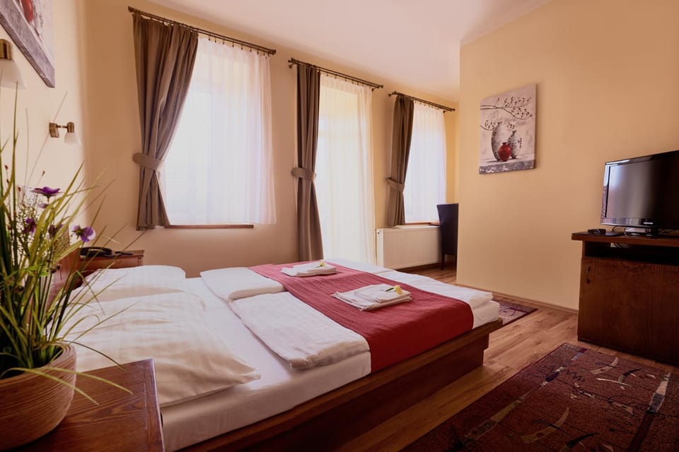 TV and multimedia, Photo of the whole room