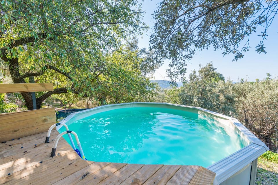 Property building, Swimming pool
