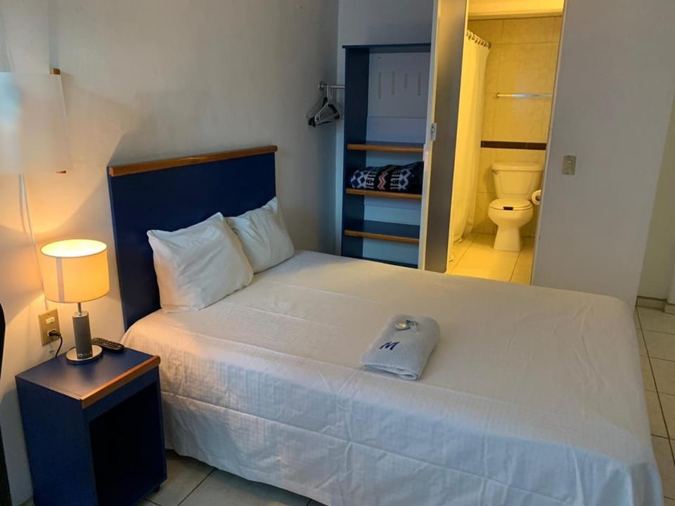 Hotel H Montreal Hotel in Guadalajara