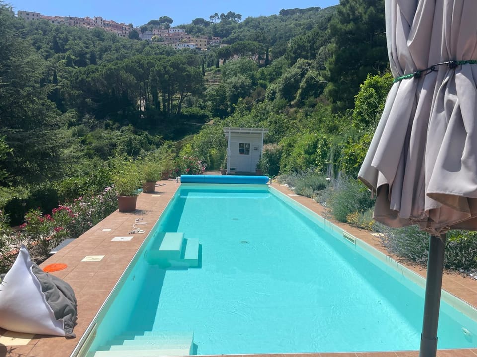 Mountain view, Pool view, Swimming pool, Swimming pool