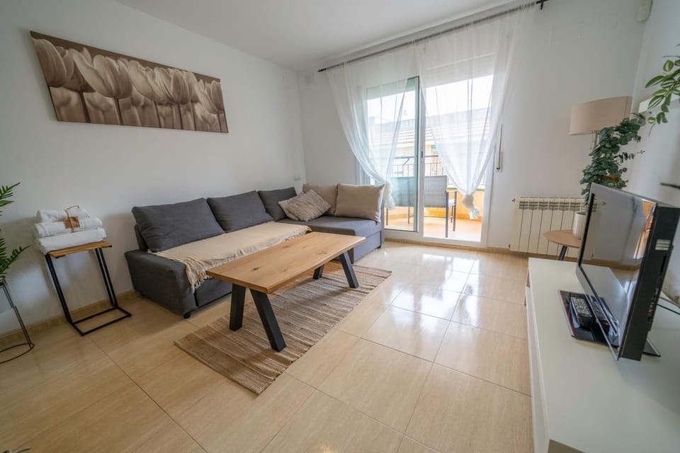 Communal lounge/ TV room, TV and multimedia, Living room