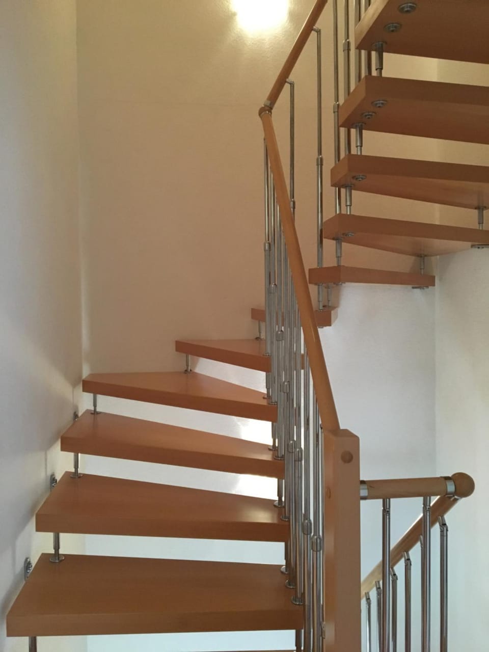 Queen Guest Room Bed and Breakfast in Canton of Vaud