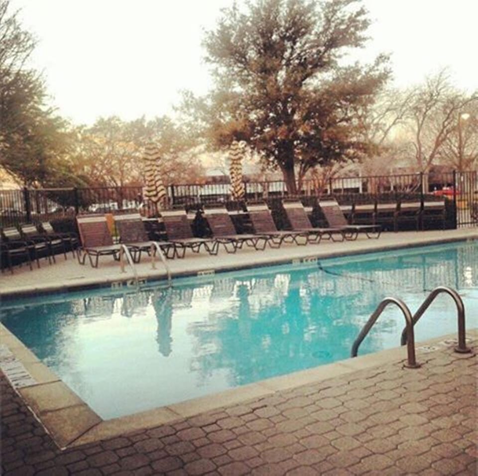 Swimming pool, Swimming pool