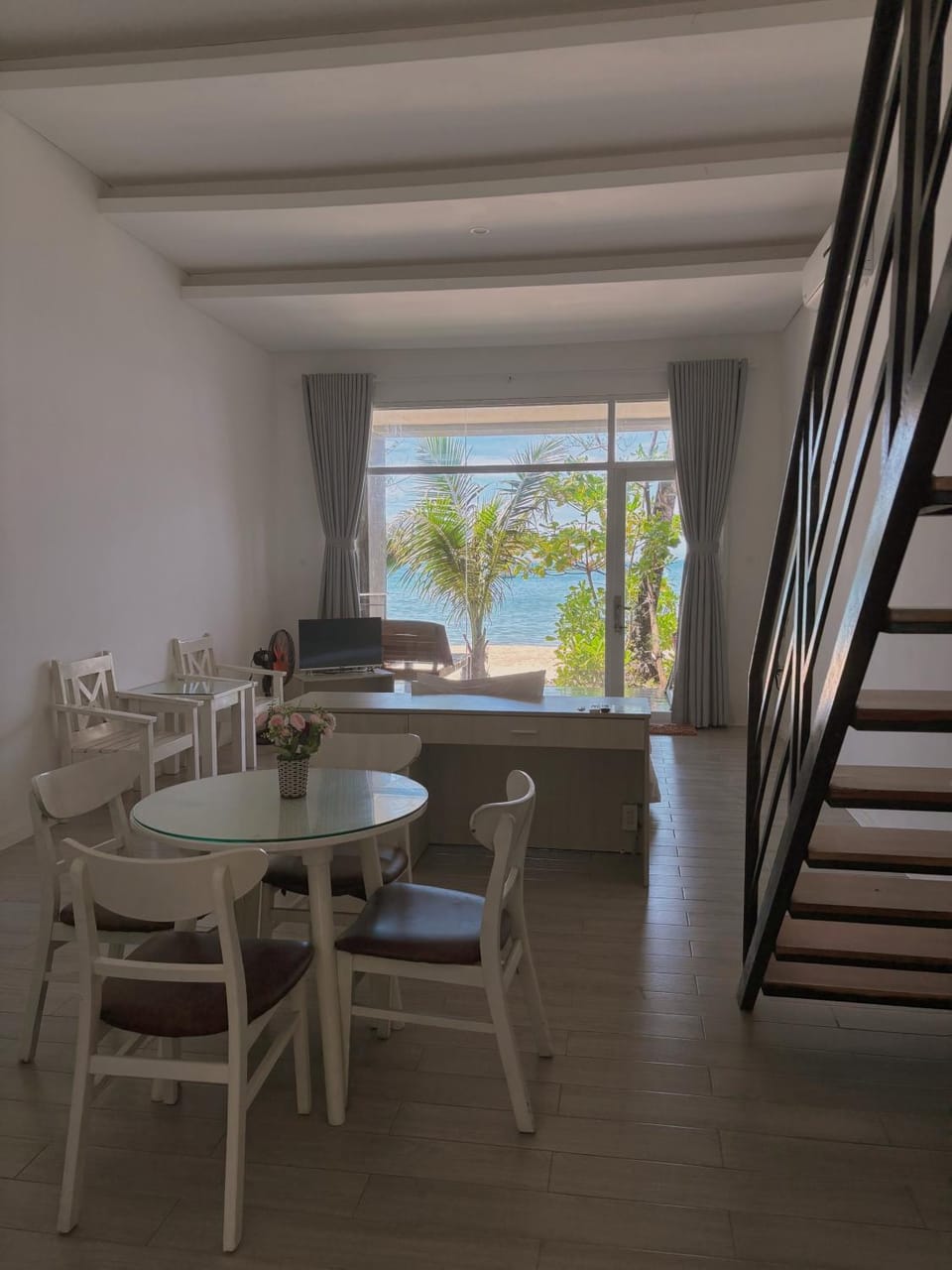 HS Beach House Phu Quoc Island Bed and Breakfast in Phu Quoc