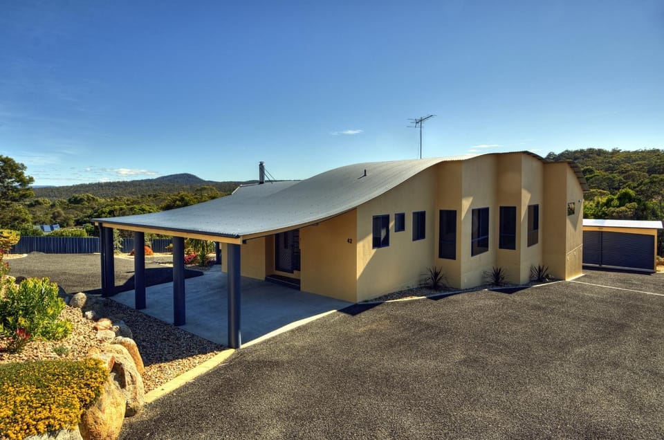 Property building, Facade/entrance, Street view