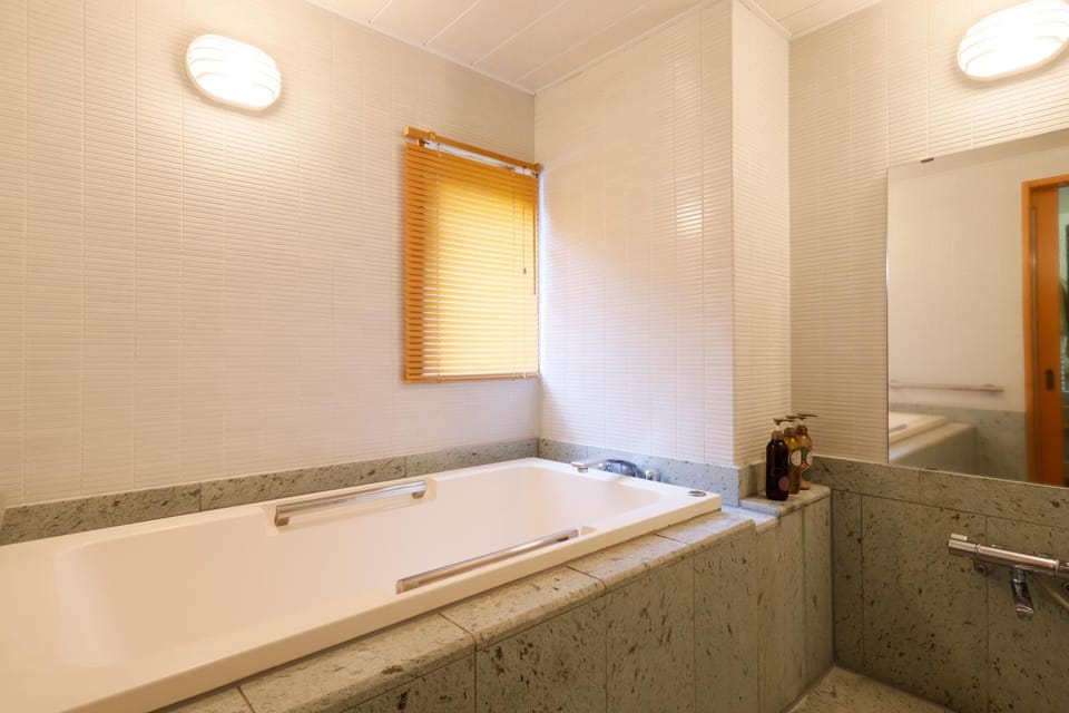 Bathroom, Bath