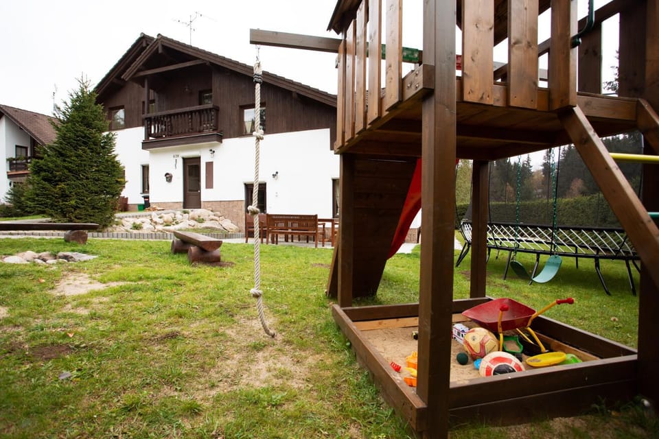 Vila Sekvoj Apartment in Lower Silesian Voivodeship