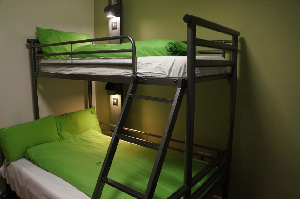 bunk bed