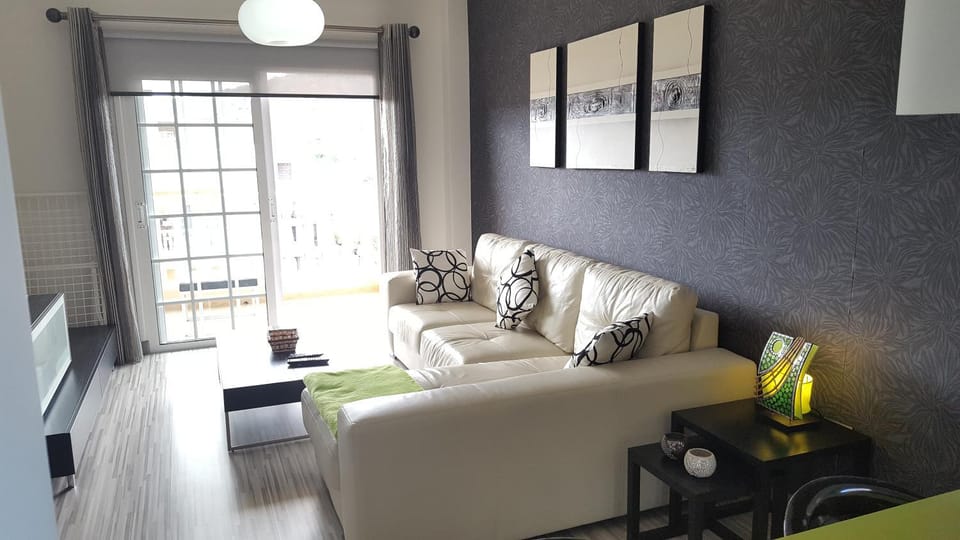 TV and multimedia, Living room, Dining area