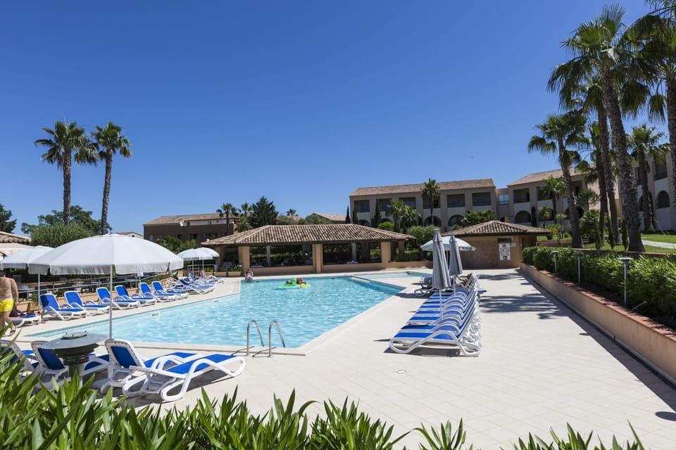 Pool view, Swimming pool, Swimming pool, sunbed