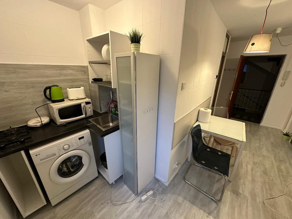 New Green Apartment Studio 1 Apartment in Bucharest