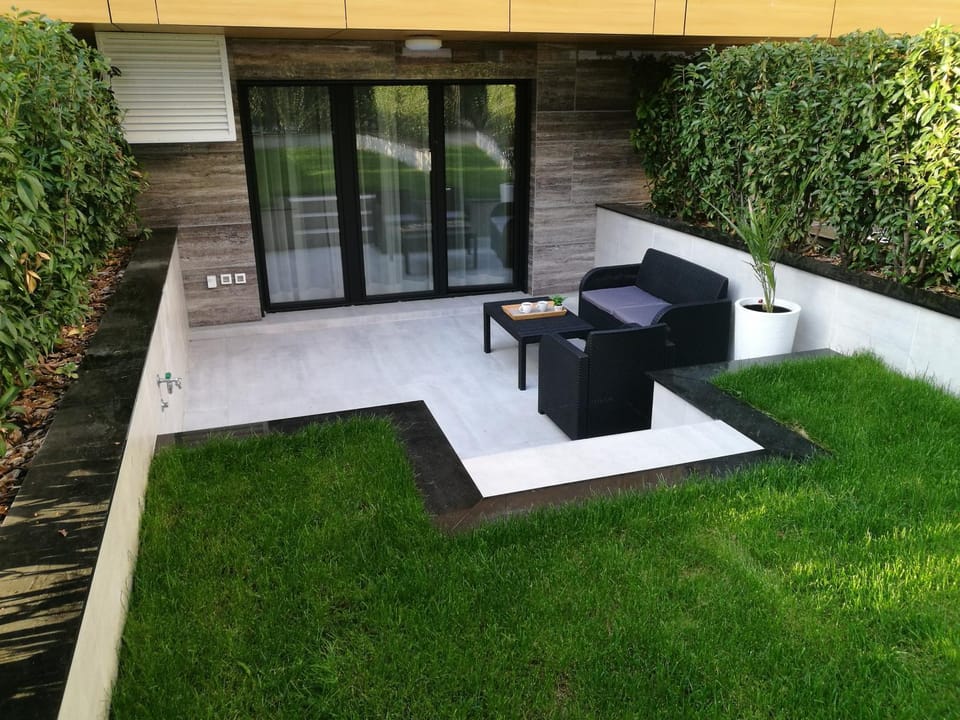 Patio, On site