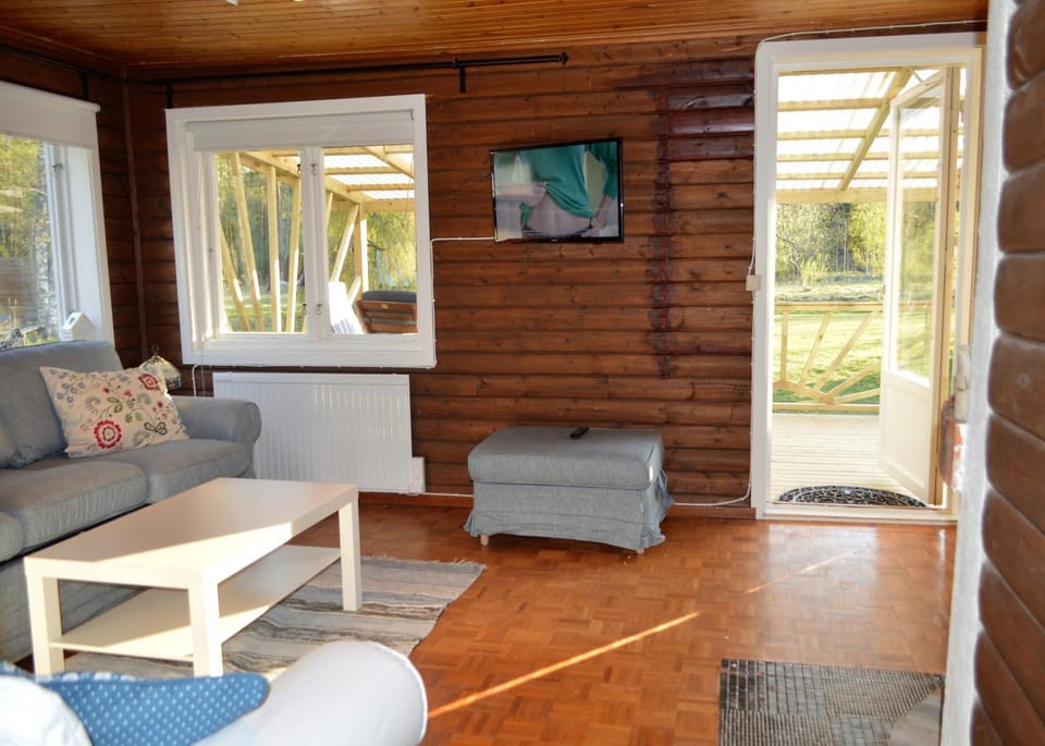 BBQ facilities, Garden, TV and multimedia, Balcony/Terrace, Living room, Seating area