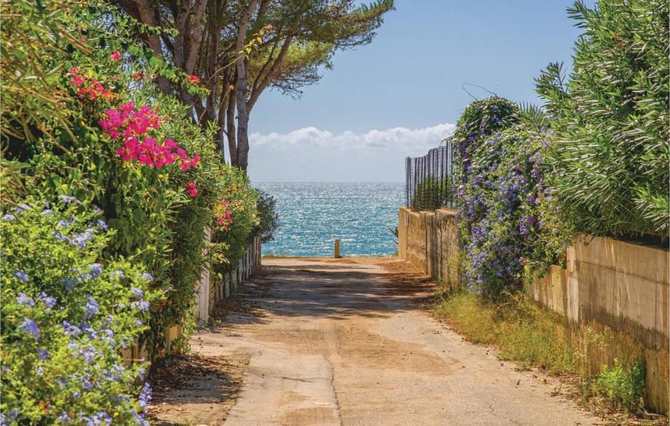 Natural landscape, Beach