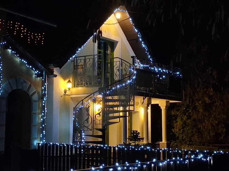 Property building, Night