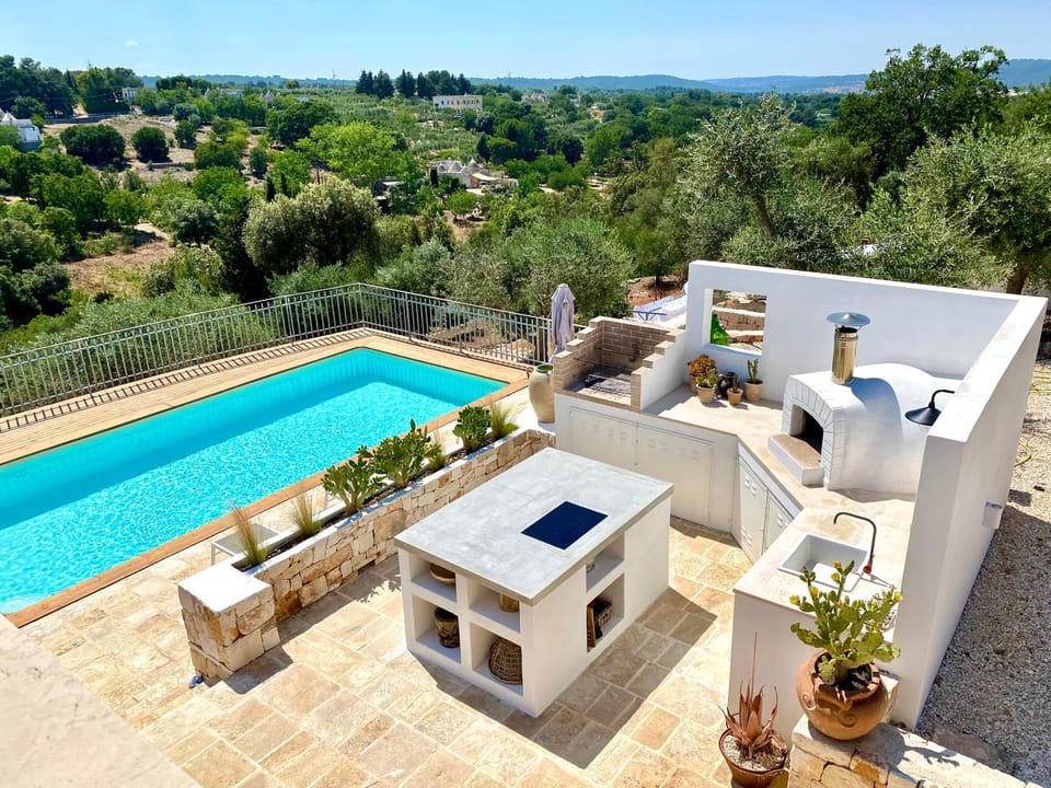 Patio, Garden, Kitchen or kitchenette, Pool view, Swimming pool, kitchen