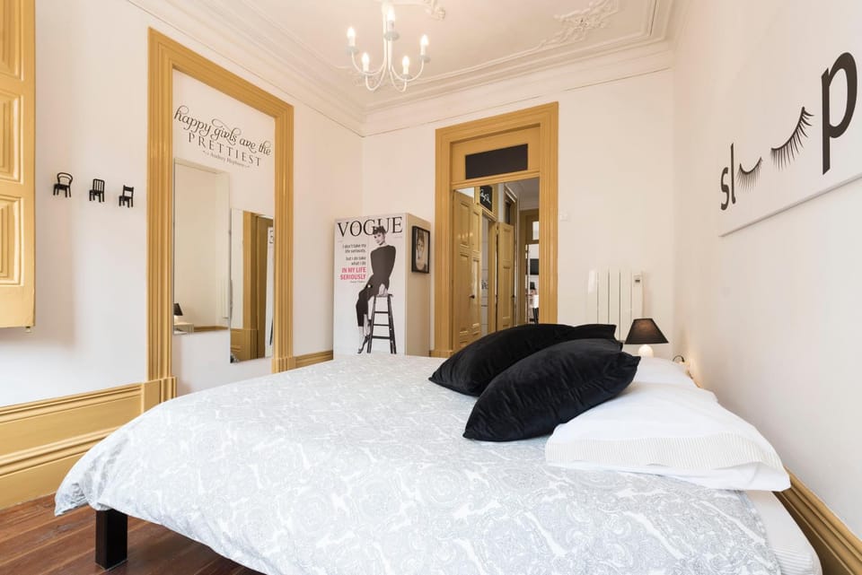 Decorative detail, Bedroom