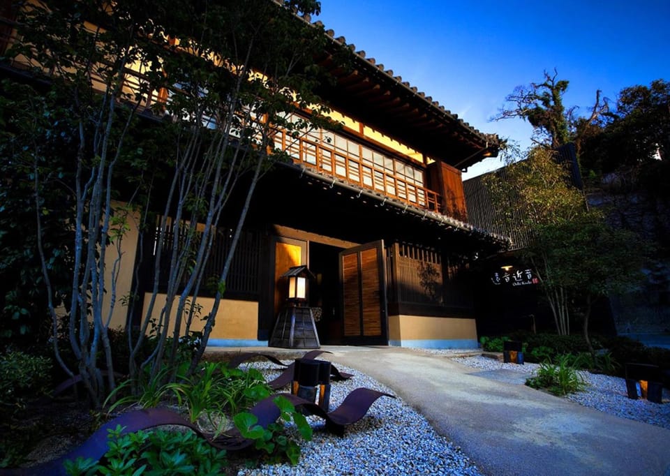 Property building, Facade/entrance
