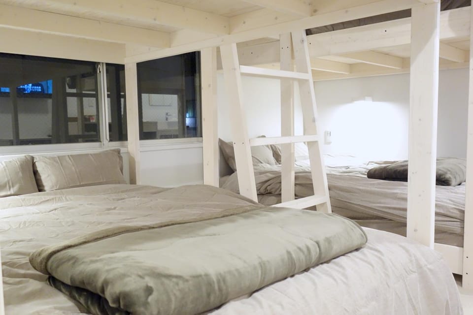 bunk bed