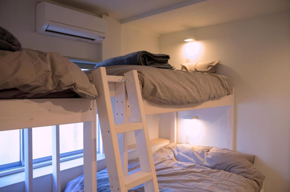 bunk bed