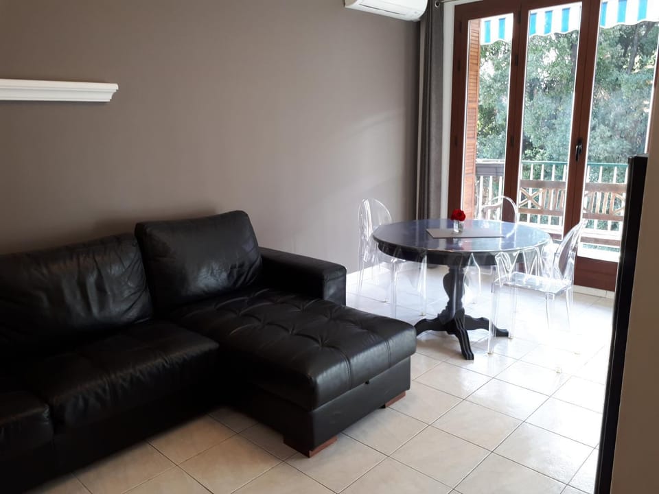 Appart bas Fabron Apartment in Nice